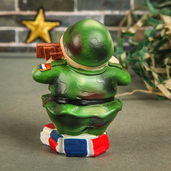 Сувенир "Солдат с табличкой"