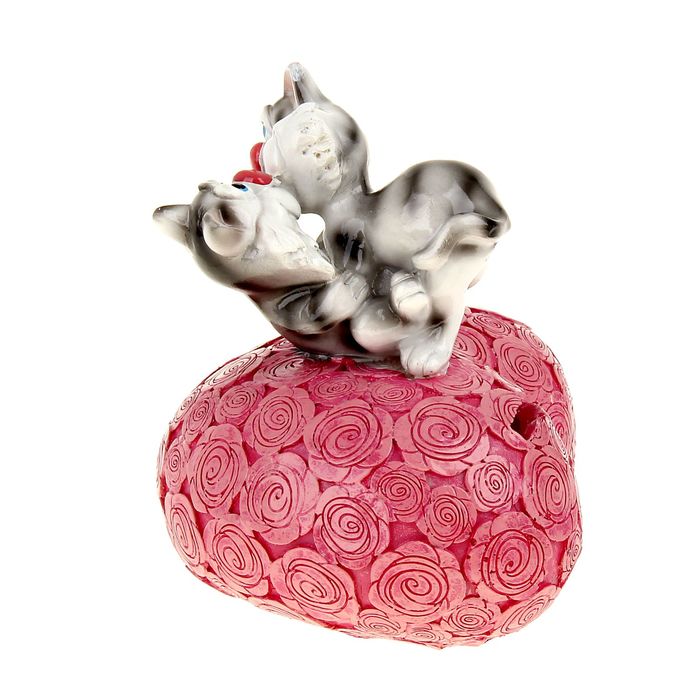 Копилка "Поцелуйчик котята на сердце"