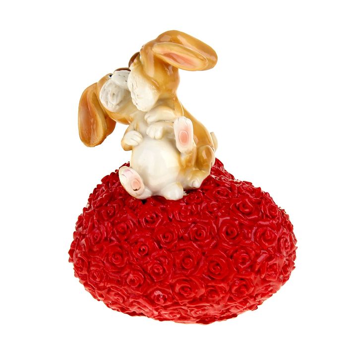 Копилка "Поцелуйчик зайчата на сердце"