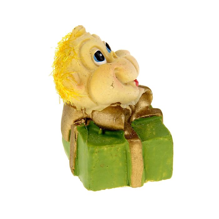 Сувенир "Обезьянка Соня с подарком" бархатный, МИКС