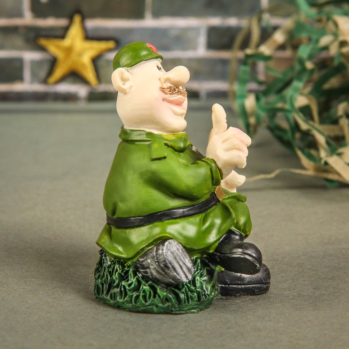 Сувенир "Солдат на привале"