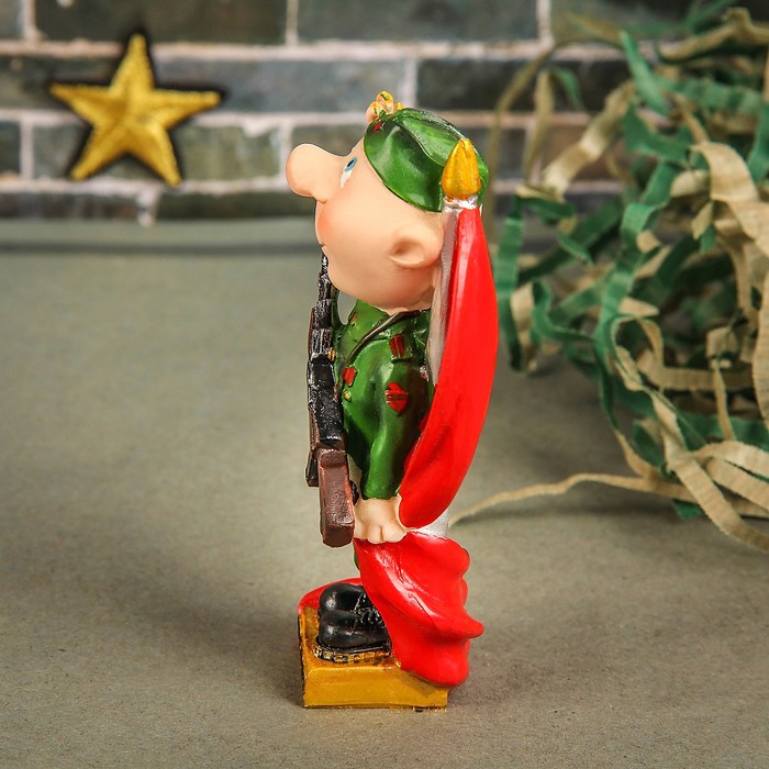 Сувенир "Постовой"