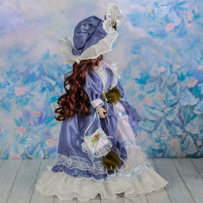 Кукла коллекционная "Клара в синем патье"