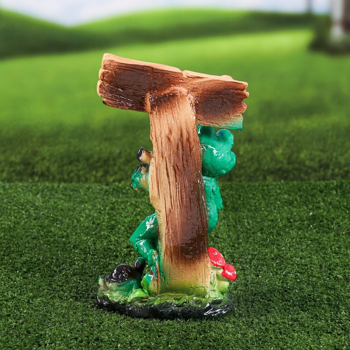 Садовая фигура "Лягушка с табличкой Welcome" божья коровка