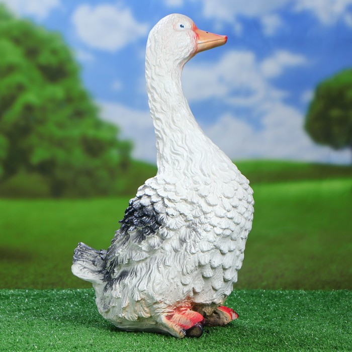 Садовая фигура "Гусь Барт"