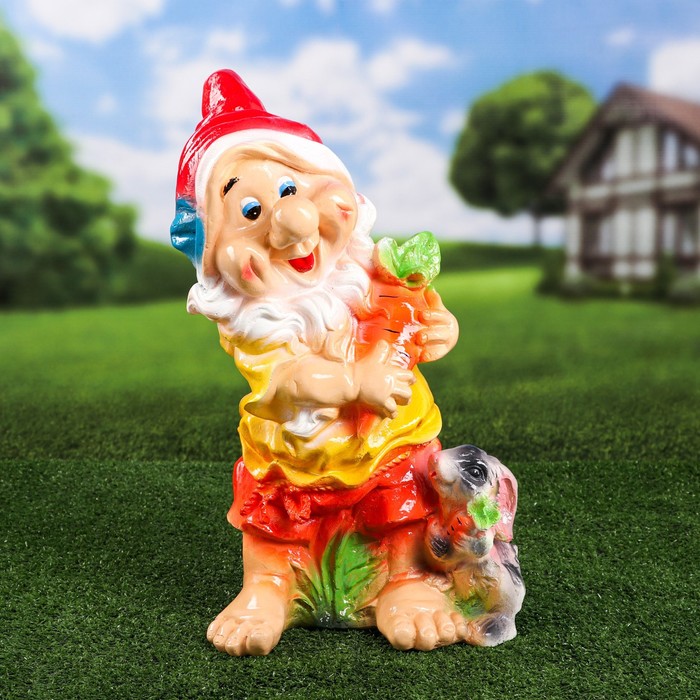 Садовая фигура "Гном с морковкой", фиолетовый кафтан, 46 см