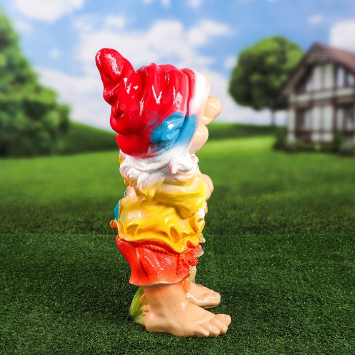 Садовая фигура "Гном с морковкой", фиолетовый кафтан, 46 см