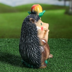 Садовая фигура "Ёж с яблоком на голове", коричневая, 23 см от Сима-ленд
