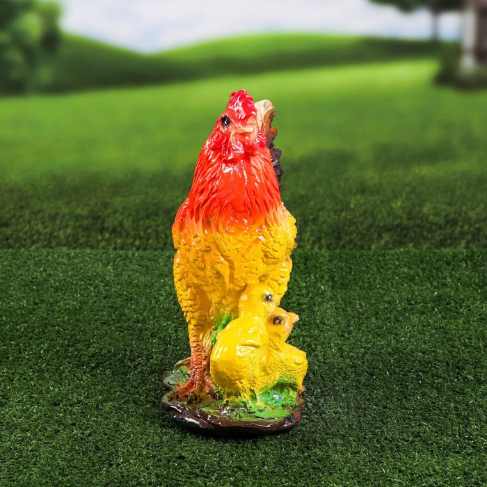 Садовая фигура "Курица с цыплятами", микс