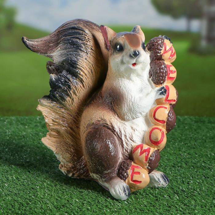 Садовая фигура "Белка Welcome" микс