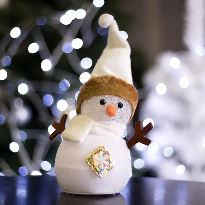 Игрушка световая "Снеговик со снежинкой" 15х25 см, 1 LED RGB, БЕЖЕВЫЙ