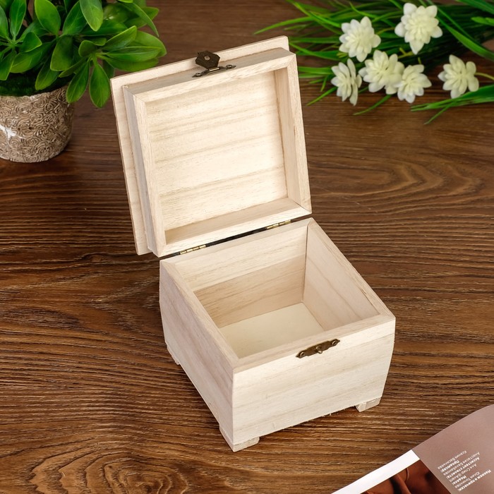 Шкатулка под роспись "Сундук на ножках"