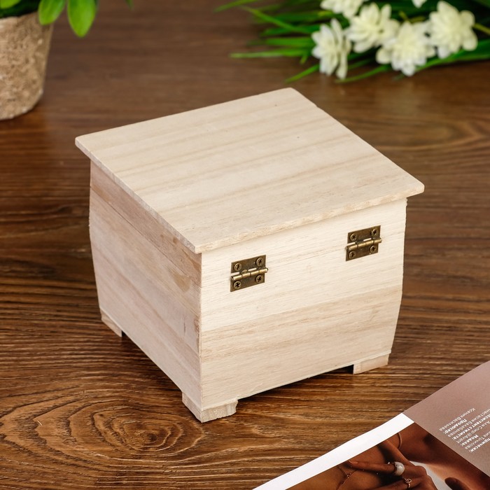 Шкатулка под роспись "Сундук на ножках"