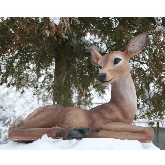 Садовая фигура "Олениха"