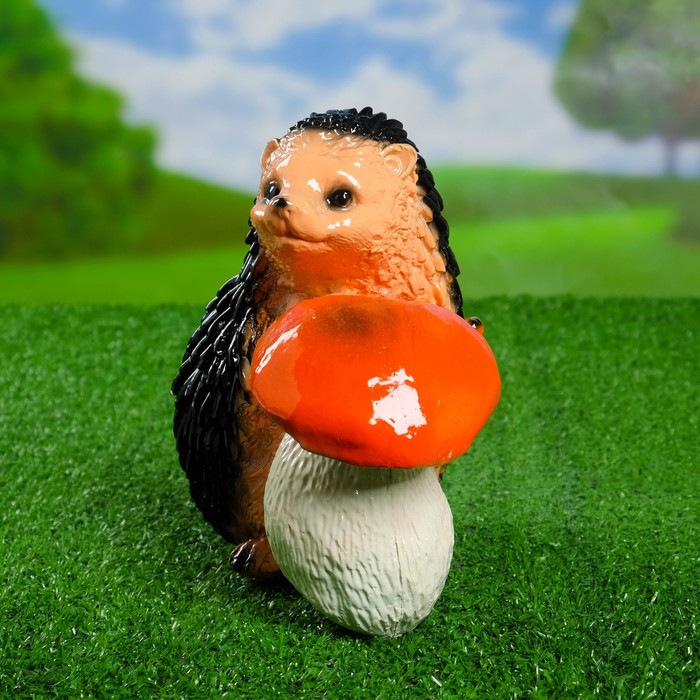 Садовая фигура "Еж c грибочком"