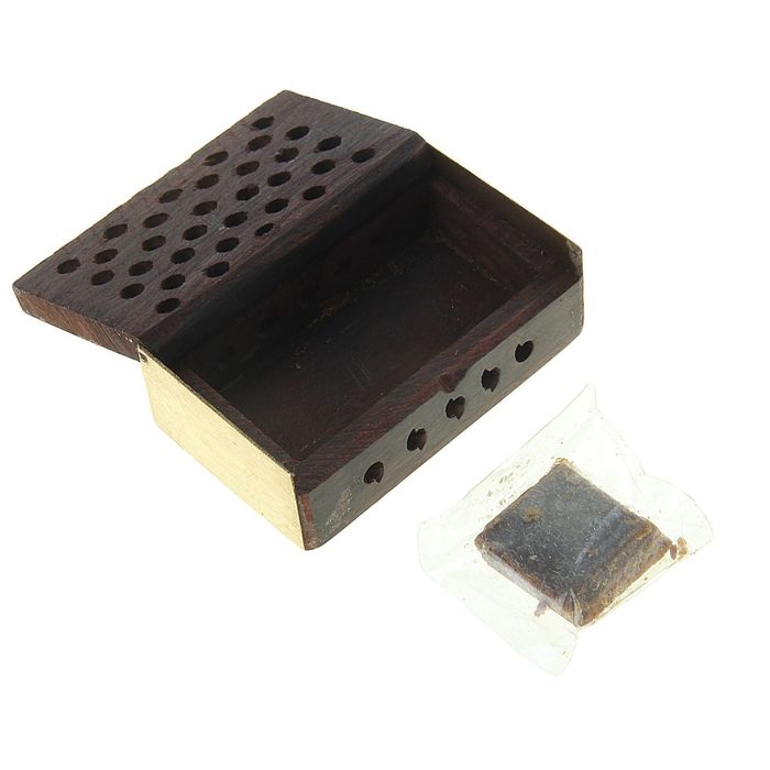 Аромасаше янтарь в шкатулке Черный амбер, 5 г. МИКС