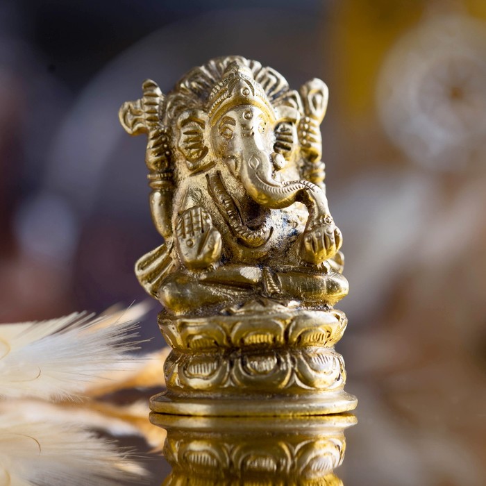 Сувенир "Ганеша в позе лотоса"