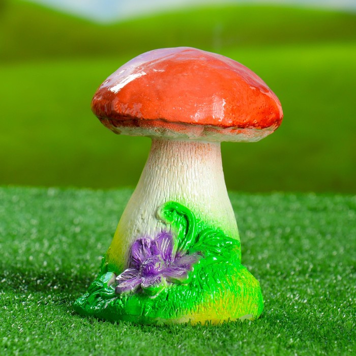 Садовая фигура "Гриб с цветком на травке"
