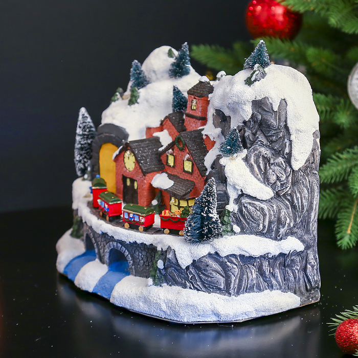 Сувенир "Паровозик в горном туннеле" световой