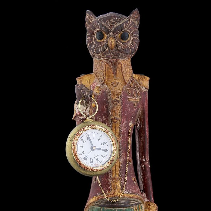 Сувенир "Английский шарж-Филин лорд с часами"