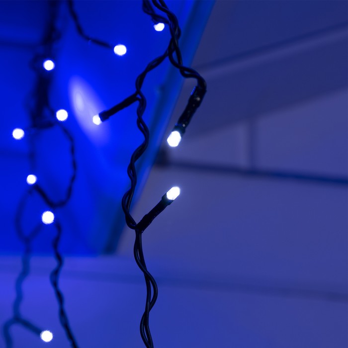 Гирлянда "Бахрома" 4 х 0.6 м , IP44, тёмная нить, 180 LED, свечение синее, мерцание белым, 220 В