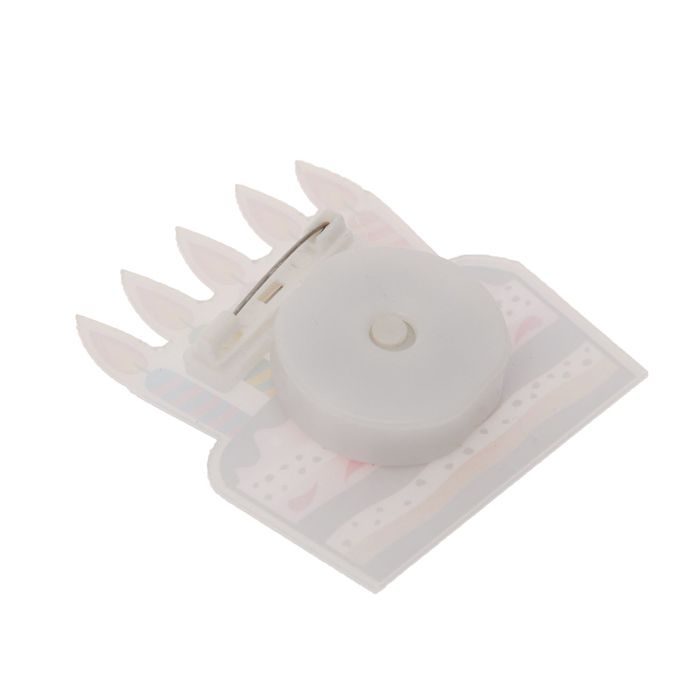 Карнавальный значок световой "Праздничный торт"