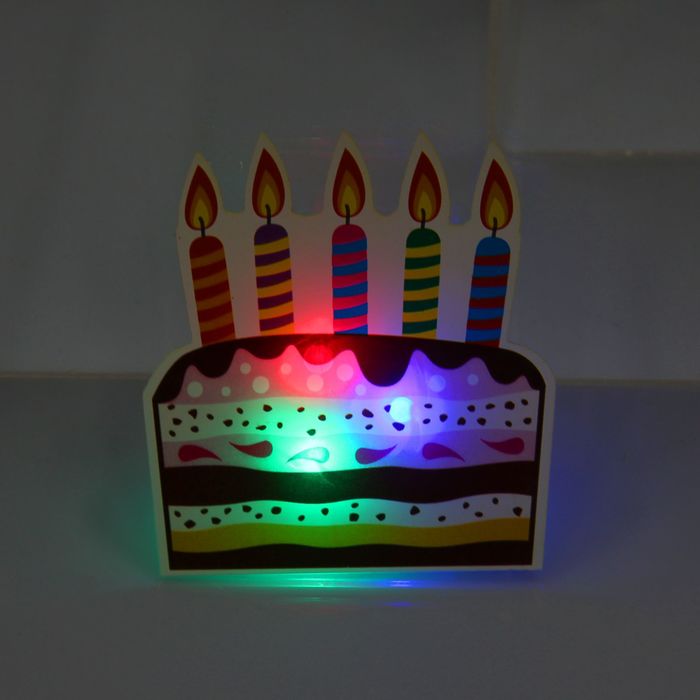 Карнавальный значок световой "Праздничный торт"