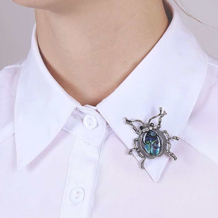 Брошь "Галиотис" жук в чернёном серебре