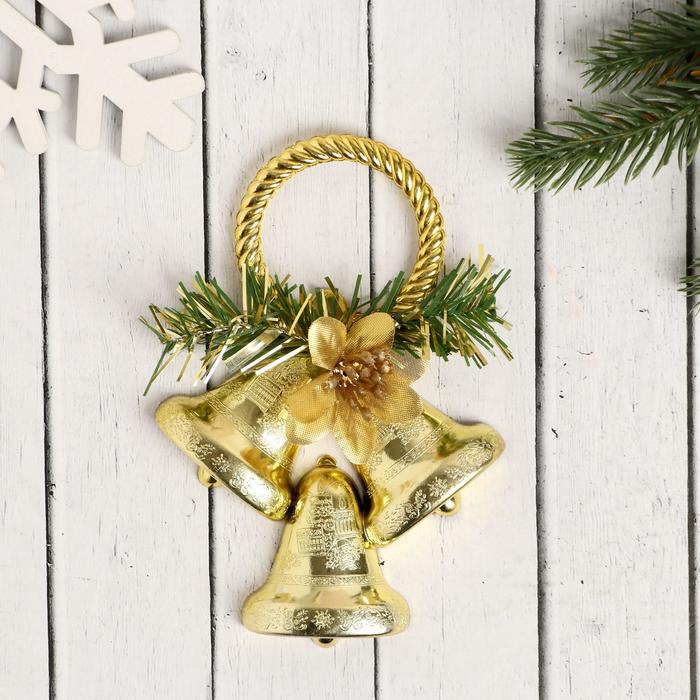 фото Украшение новогоднее "три колокольчика с цветком на кольце" 10х14,5 см, золото зимнее волшебство
