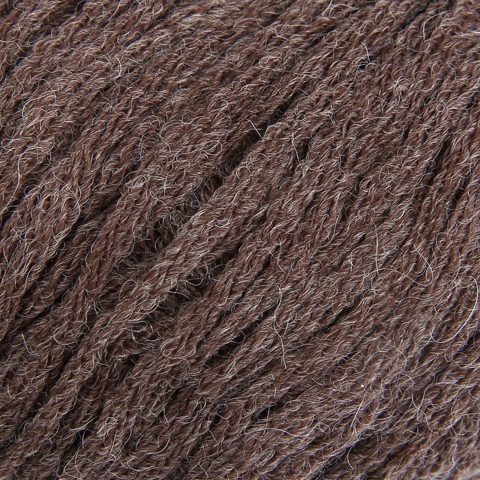 Пряжа "Альпака шикарная" 25% альпака, 75% акрил объёмный 90м/50гр (251-коричневый)