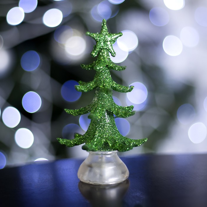 Игрушка световая "Новогодняя ёлочка" (батарейки в комплекте) 13 см, 1 LED, RGB, ЗЁЛЕНАЯ