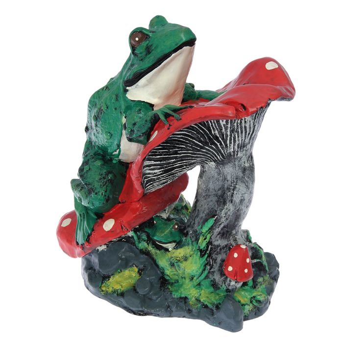 Садовая фигура "Лягушка на грибах" большая