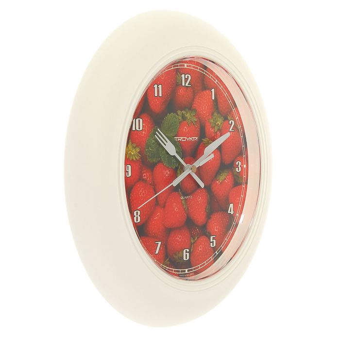 Часы настенные круглые "Клубника", белый обод, 30х30 см