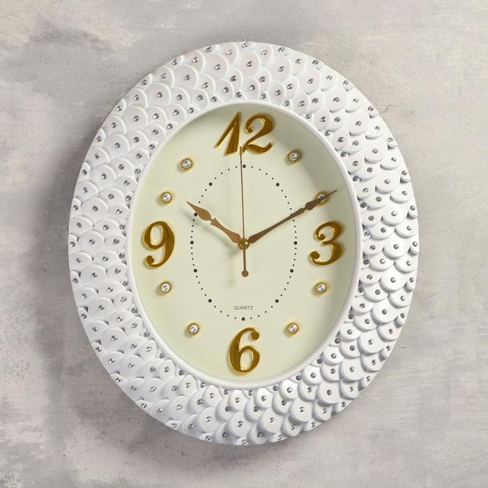 Часы настенные &quot;Чешуя из страз&quot;, белые, цифры золотые
