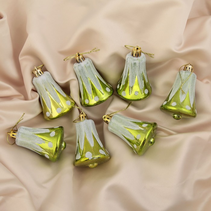 Ёлочные игрушки "Колокольчики со снежными шапками" зелёные (набор 7 шт.)