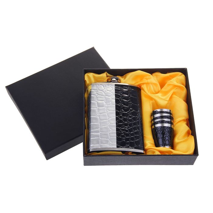 Подарочный набор 5 в 1 "Инь и Ян": фляжка 270 мл + 4 рюмки в коже