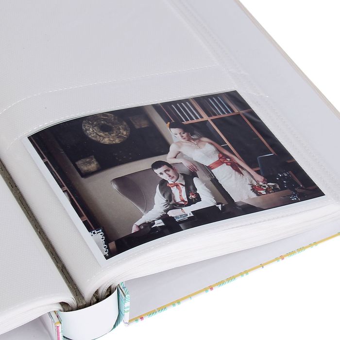 Фотоальбом на 200 фото 10х15 см "Цветик-семицветик" МИКС