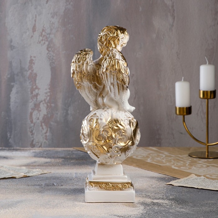 Статуэтка "Ангел на шаре" с узором, средняя, бело-золотая