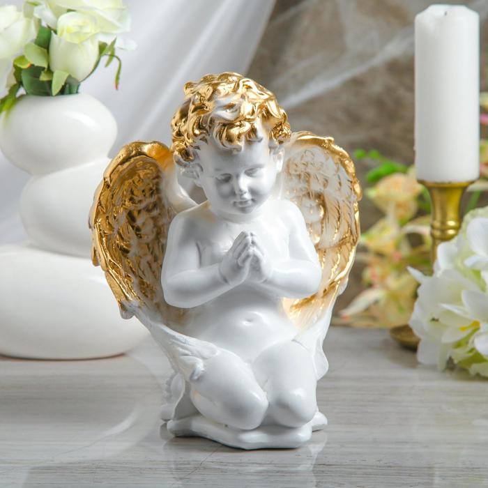 Статуэтка "Ангел молящийся на коленях" белая
