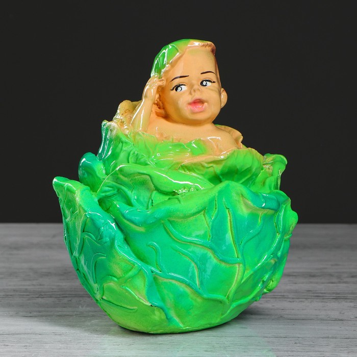 Копилка "Малыш в капусте"