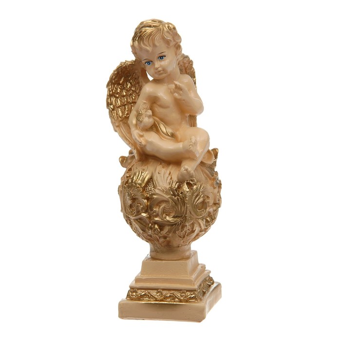 Статуэтка "Ангел на шаре с голубем"