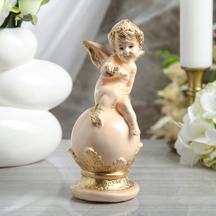 Статуэтка "Ангел на шаре с бабочкой" малая, бежевая