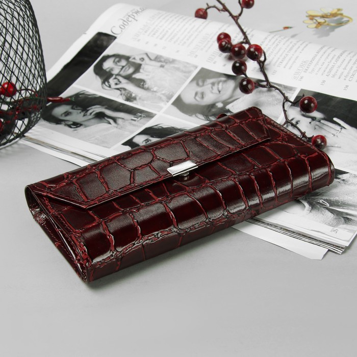 Кошелёк женский на клапане, 3 отдела, отдел для карт, отдел для монет, 1 наружный карман, бордовый скат