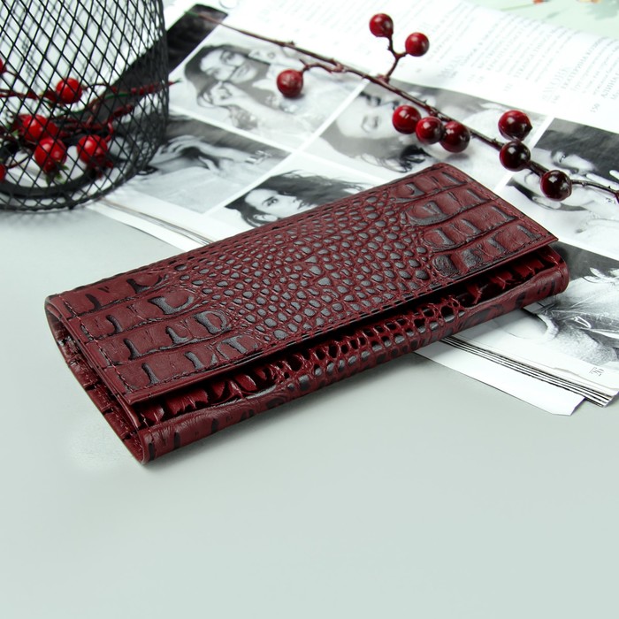 Кошелёк женский на клапане, 2 отдела, отдел для карт, отдел для монет, бордовый кайман