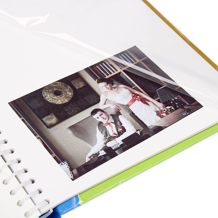 Фотоальбом магнитный на 20 листов "Медведь и радуга" МИКС