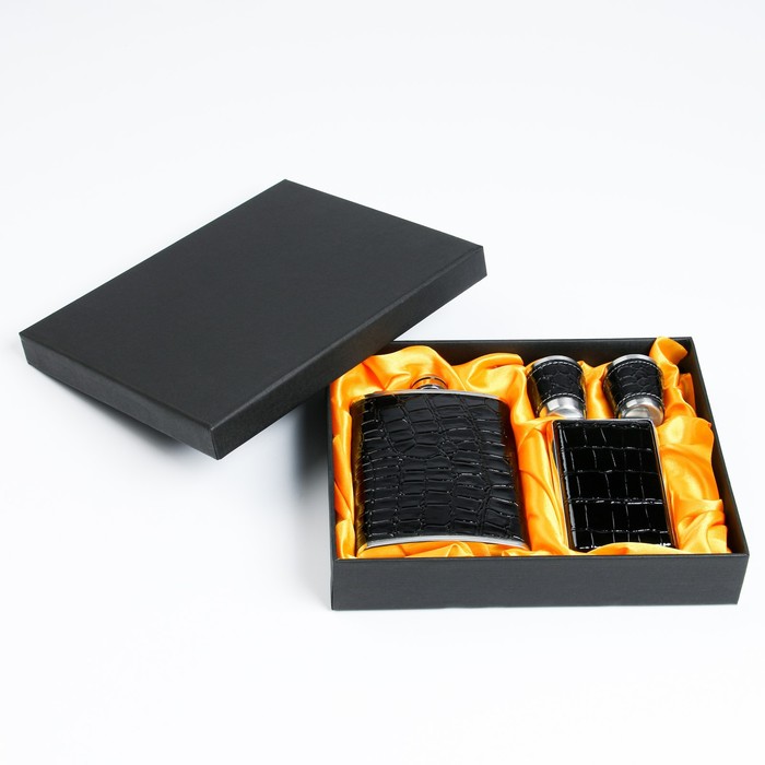 Подарочный набор 6 в 1 "Чёрный питон": фляжка 240 мл + 4 рюмки, футляр