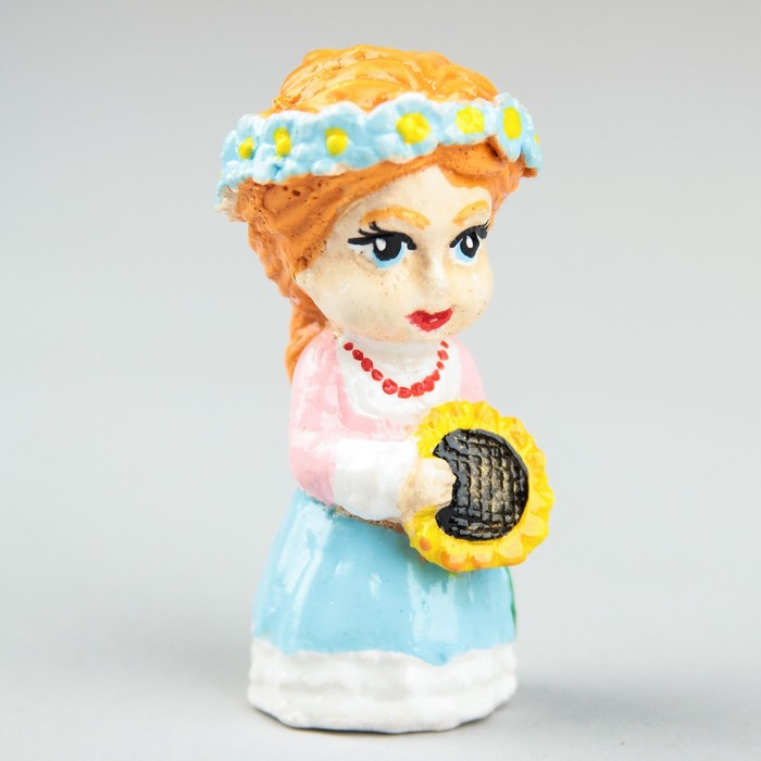Фигурка "Веселые казачата-домовята Алена с подсолнухом"