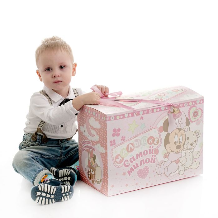Коробка подарочная складная "Самой милой малышке": Минни Маус, Дисней Беби, + мини-открытка