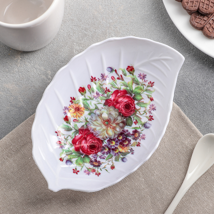 Блюдо фигурное 18х12х3,5 см "Цветение" цвета МИКС