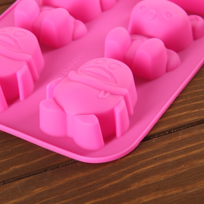 Форма для выпечки "Кролик, мишка, пингвин", 6 ячеек, цвета МИКС